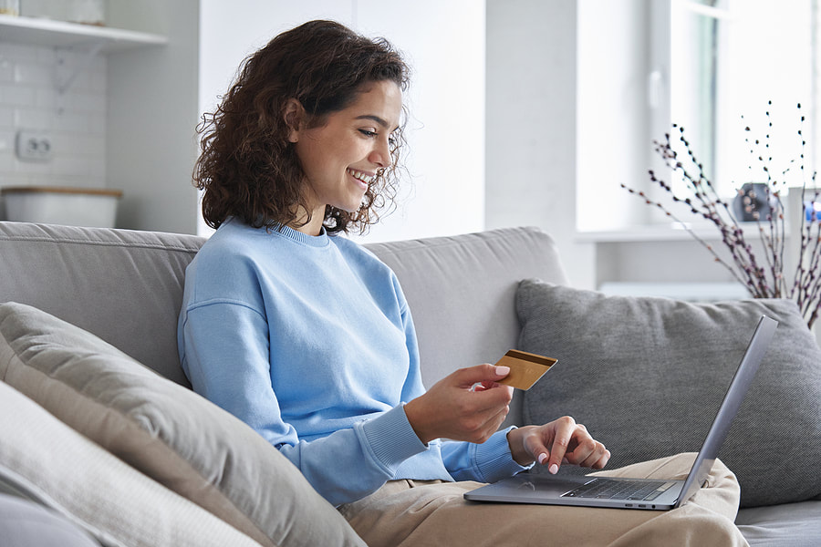 Women are Making Payments Online